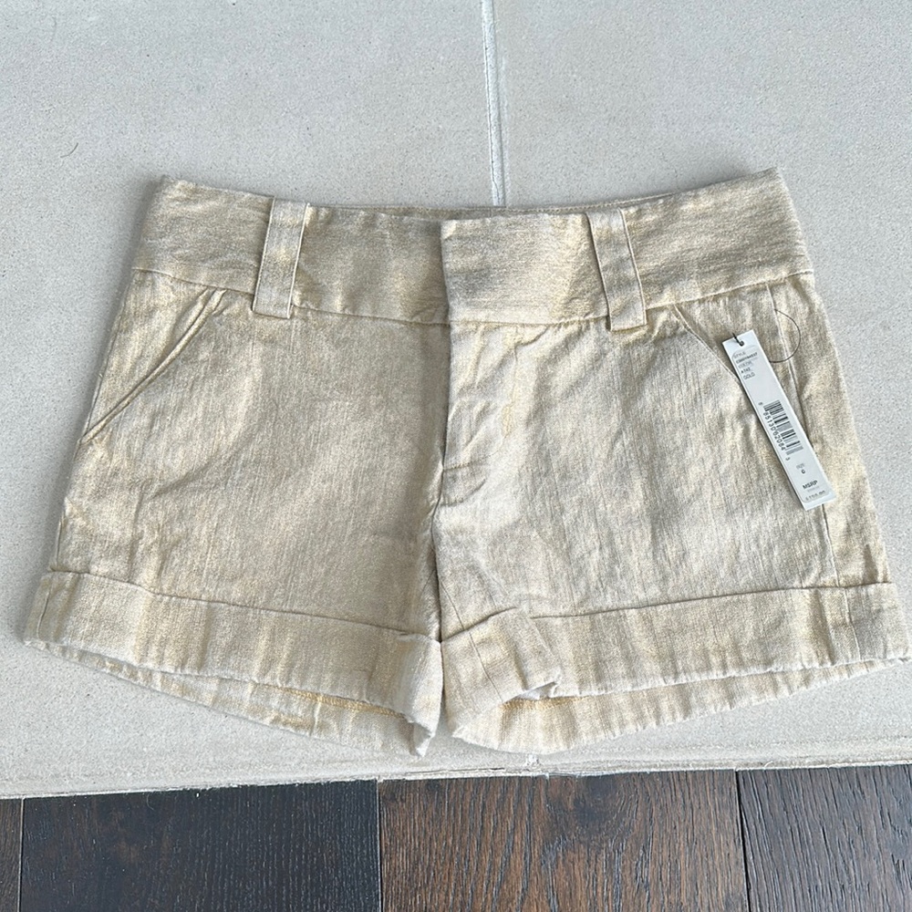 Never been worn Alice + Olivia gold shorts